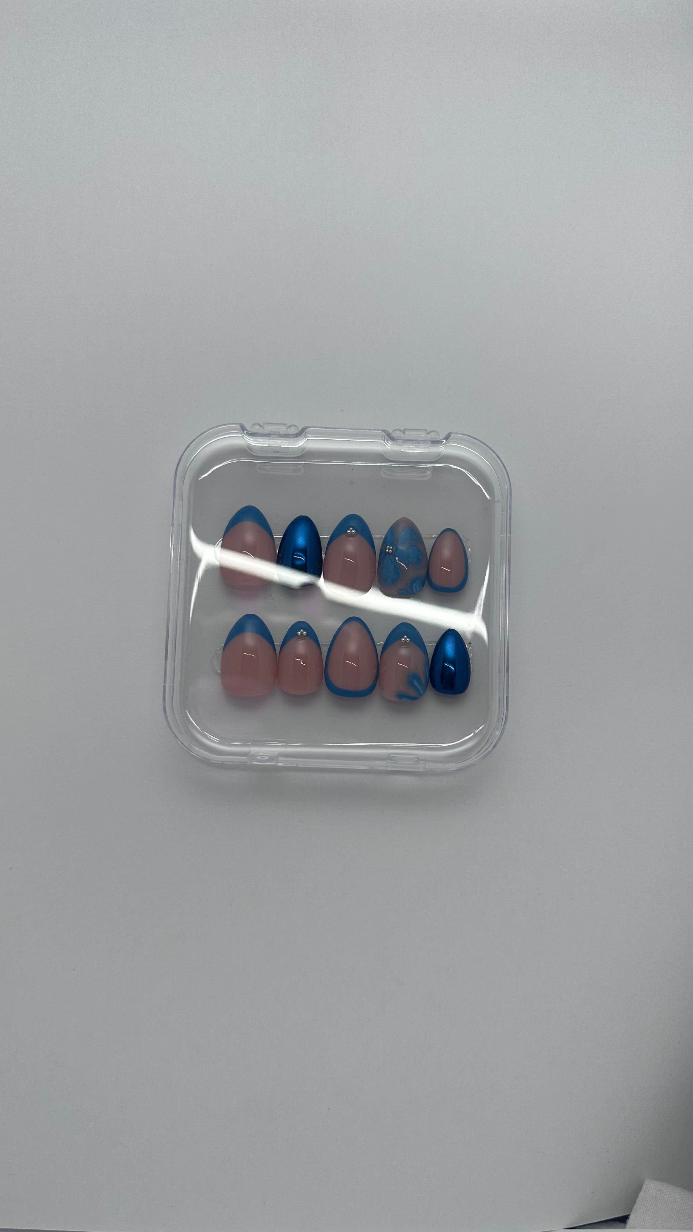 BLUE FANTASY - Amande court  - FAUX ONGLE PressOnNail