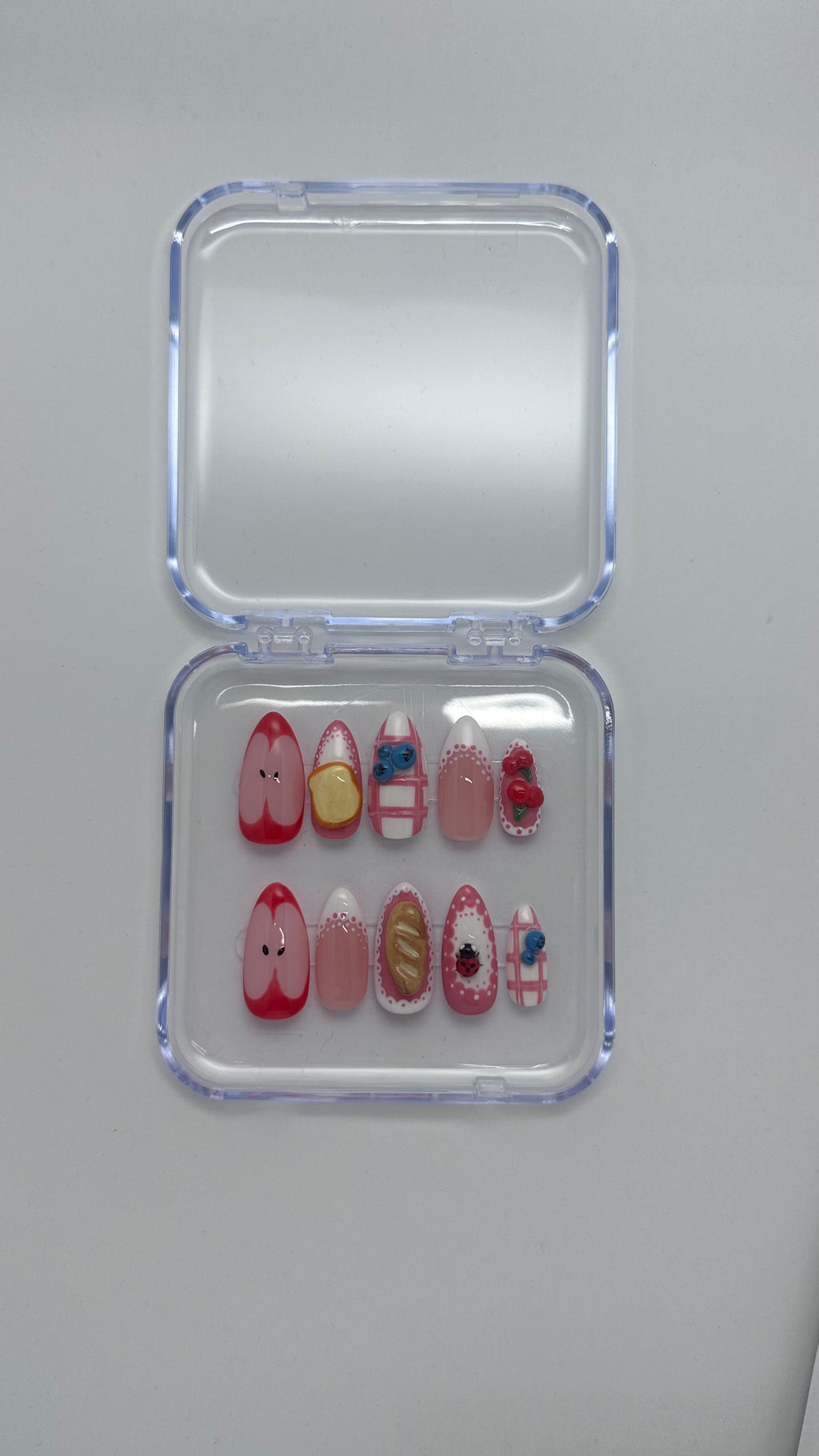 Oui oui Baguette 🥖 - Long Almond - FAKE NAIL PressOnNail