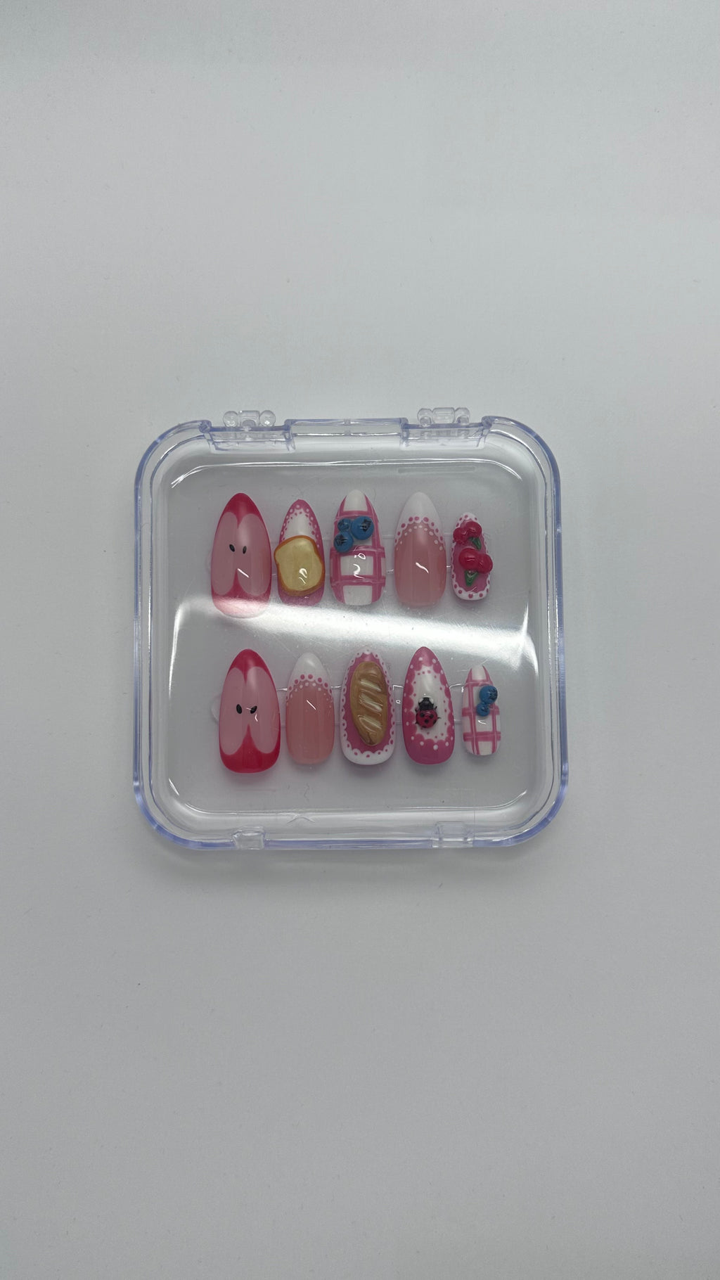 Oui oui Baguette 🥖 - Long Almond - FAKE NAIL PressOnNail