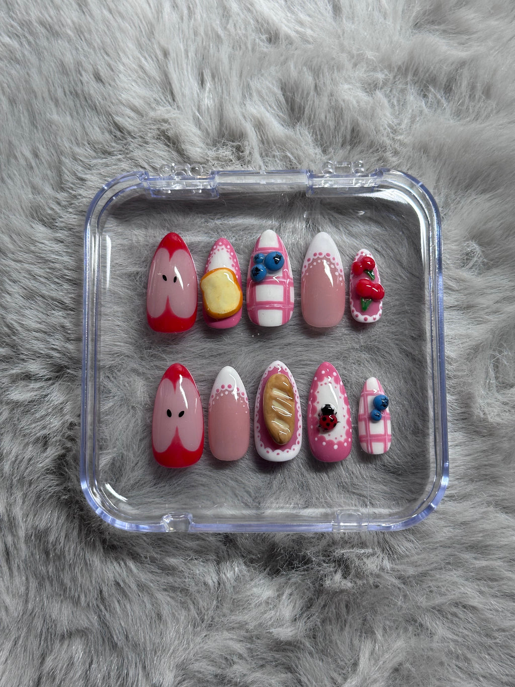 Oui oui Baguette 🥖 - Long Almond - FAKE NAIL PressOnNail