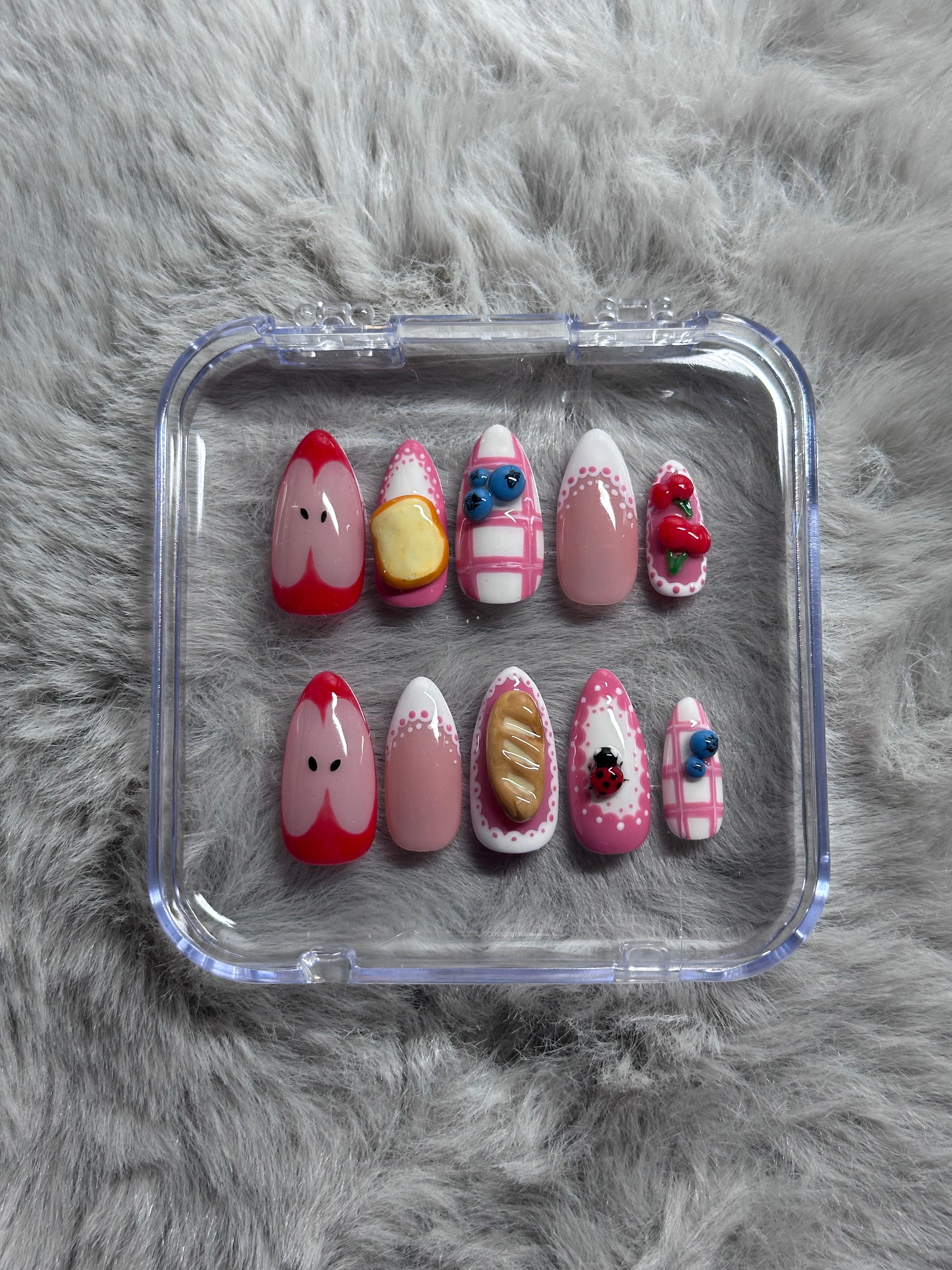 Oui oui Baguette 🥖 - Long Almond - FAKE NAIL PressOnNail