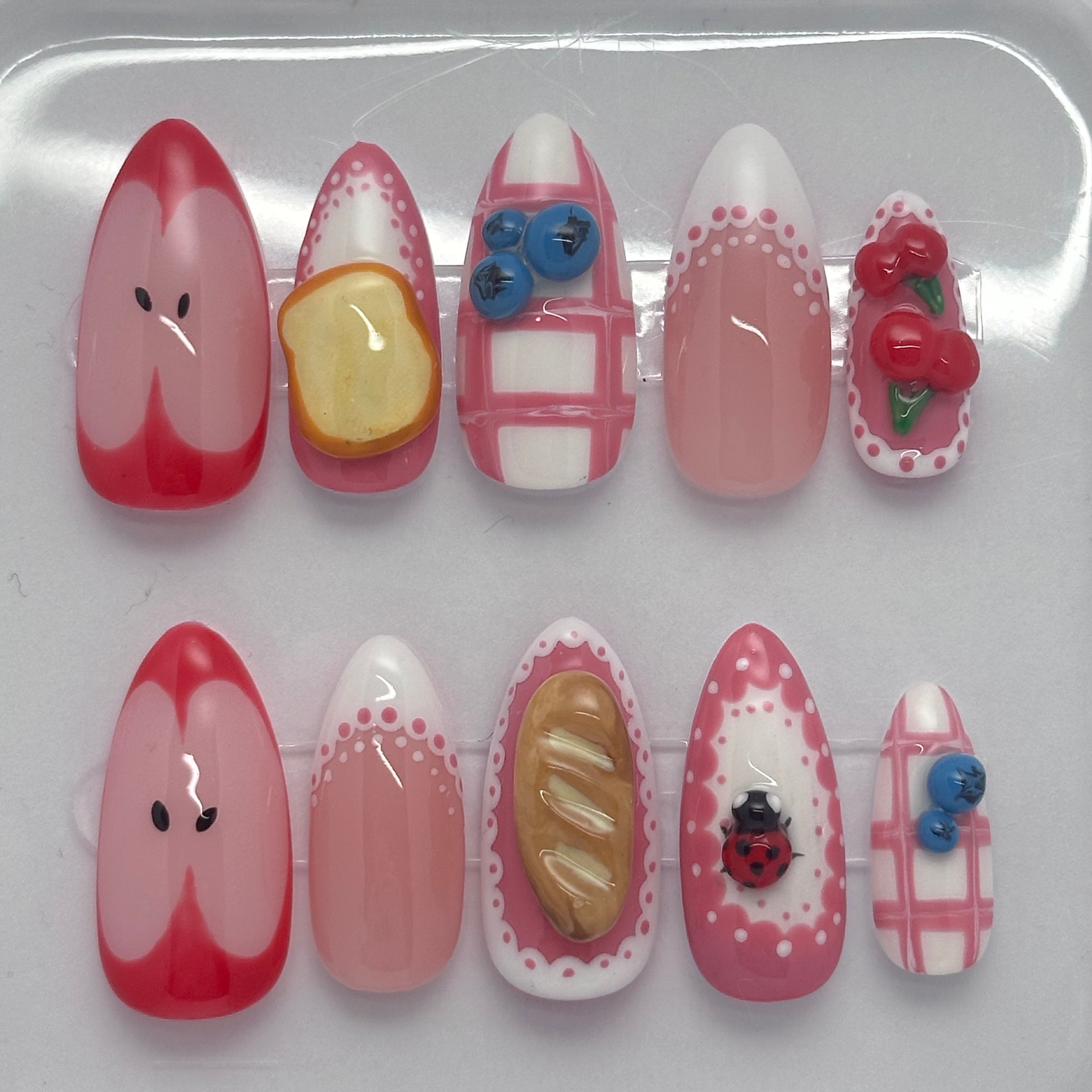 Oui oui Baguette 🥖 - Long Almond - FAKE NAIL PressOnNail