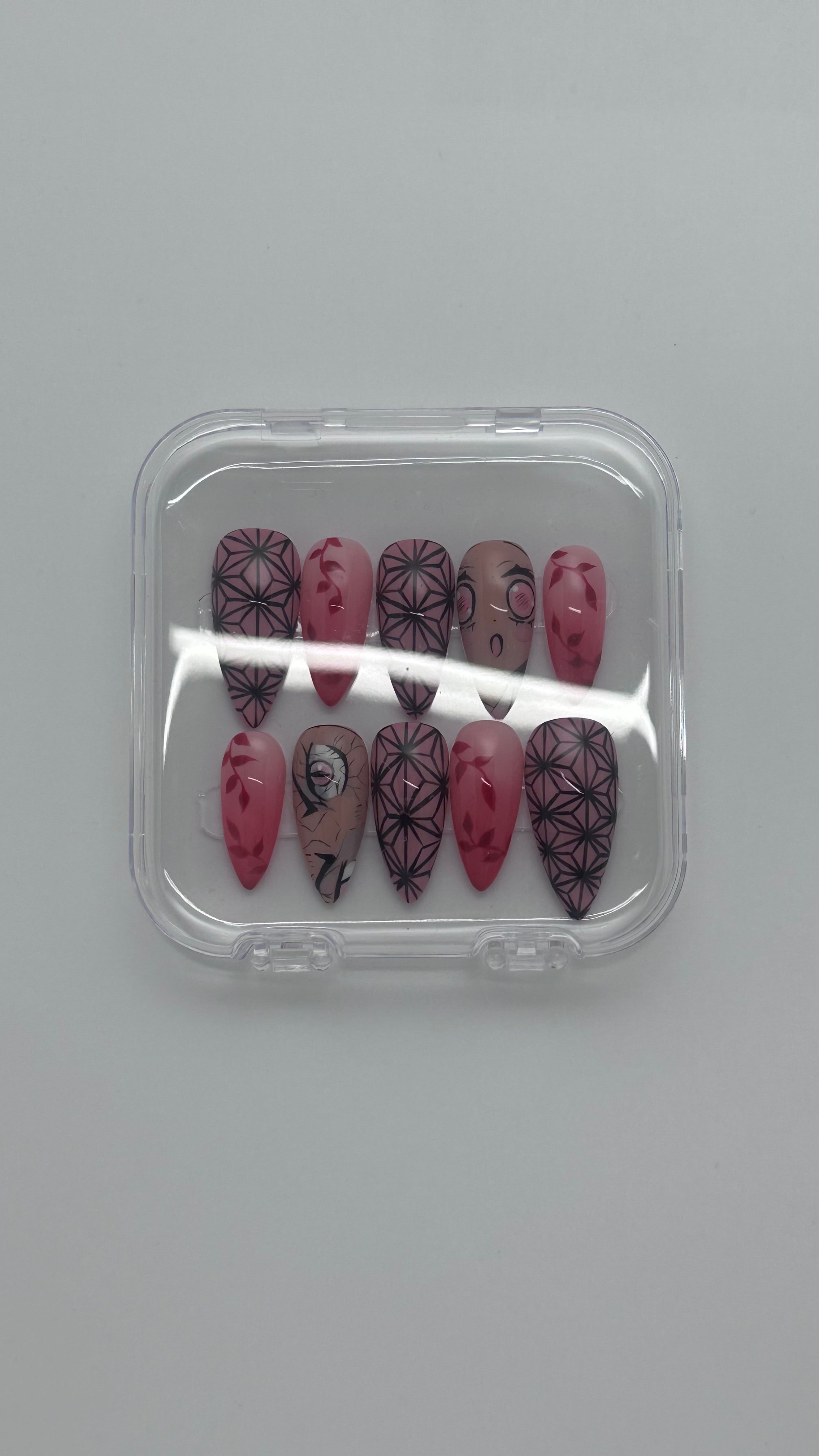 Nezuko - Stiletto/Amande long/ Amande court - FAUX ONGLE PressOnNail