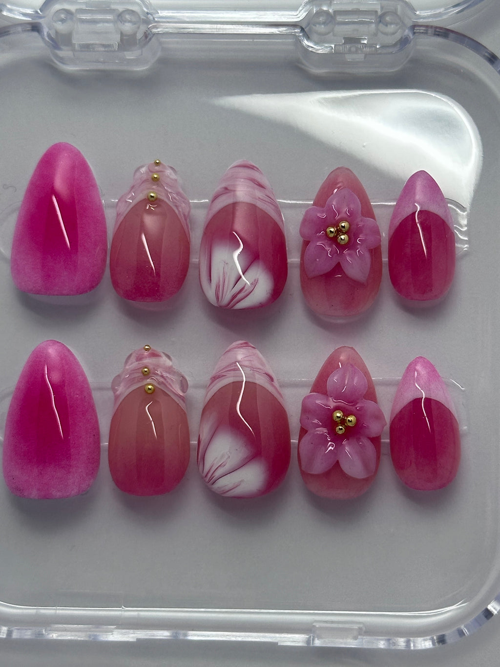 PINKIE BLOSSOM - Short Almond - PressOnNail FAKE NAILS