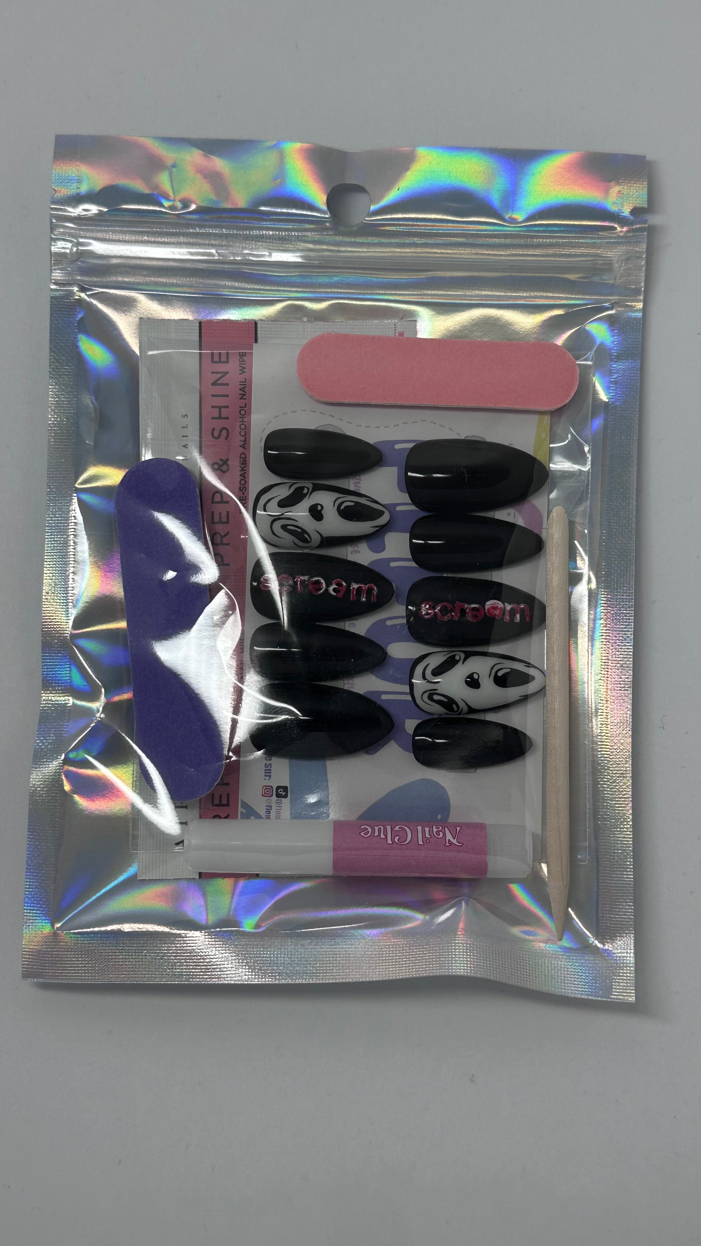 Do you got a boyfriend? - Almond Long - FALSE NAILS PressOnNail