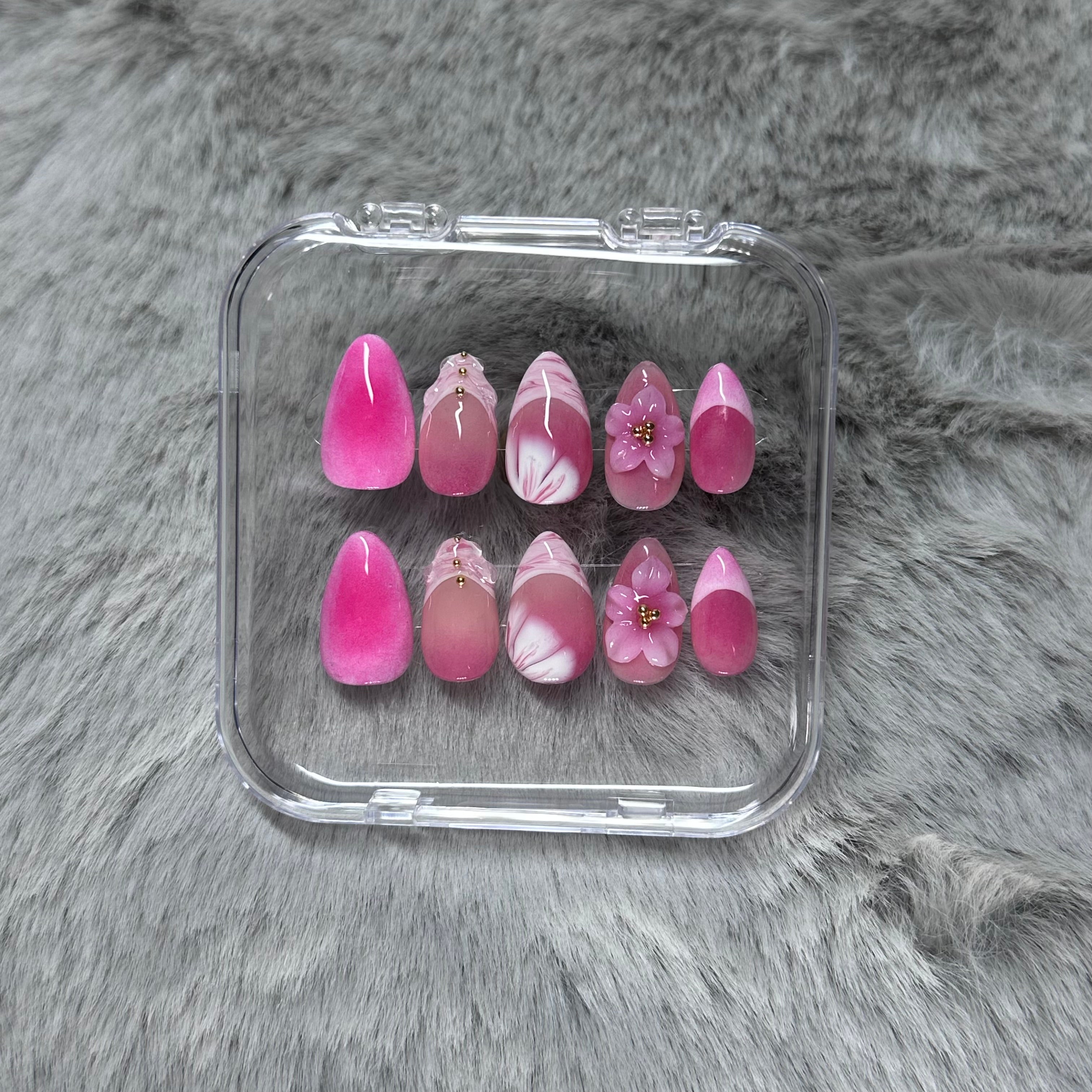 PINKIE BLOSSOM - Short Almond - PressOnNail FAKE NAILS