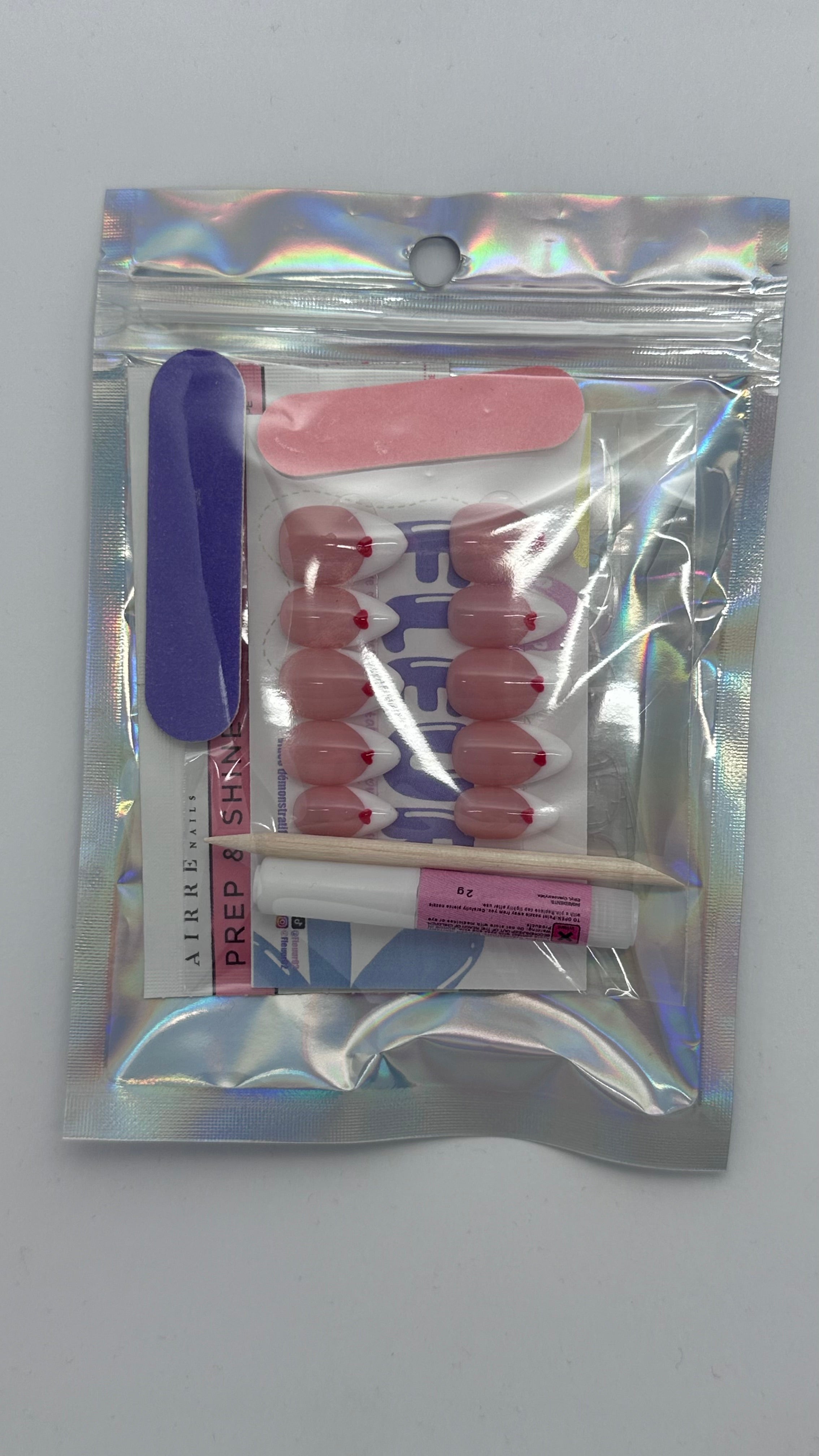 LITTLE HEART (French-heart) - Short Almond - FALSE NAILS PressOnNail